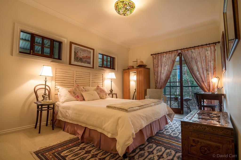 Grove Manor Hotel Brisbane Room photo